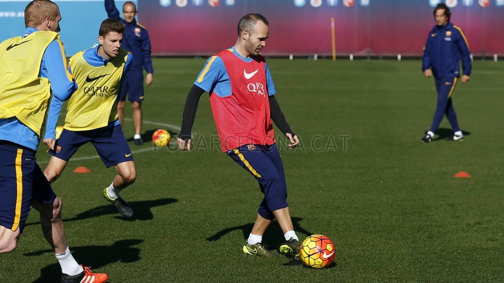 Iniesta wraca do treningów