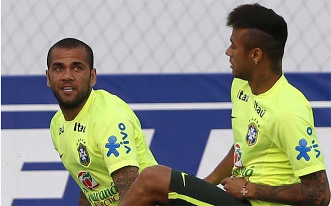 Neymar i Alves powołani do kadry