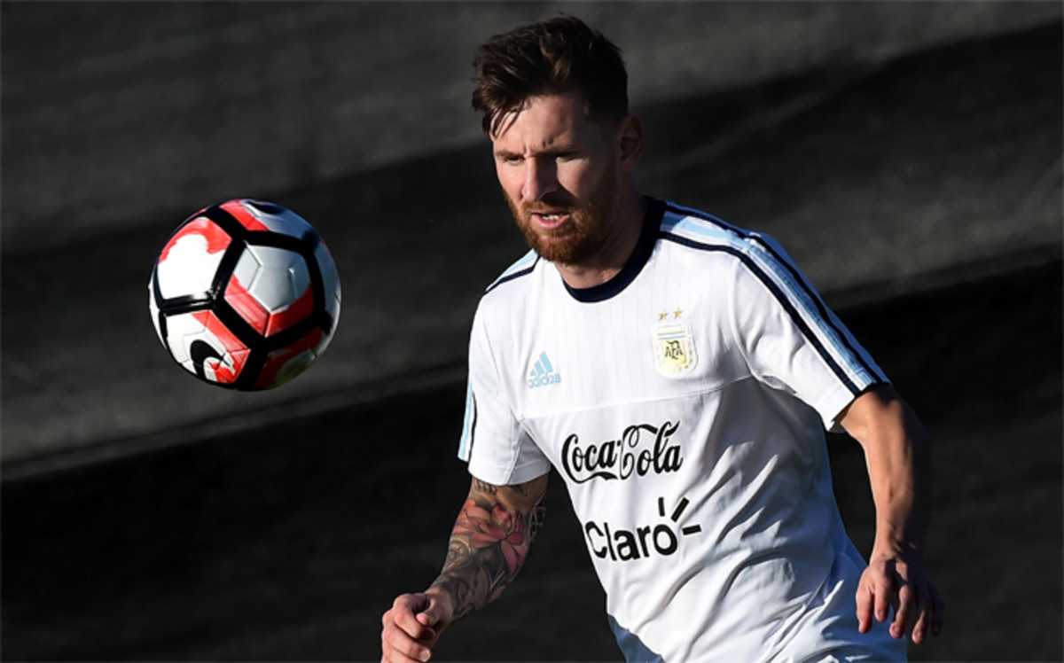 Messi wznawia treningi