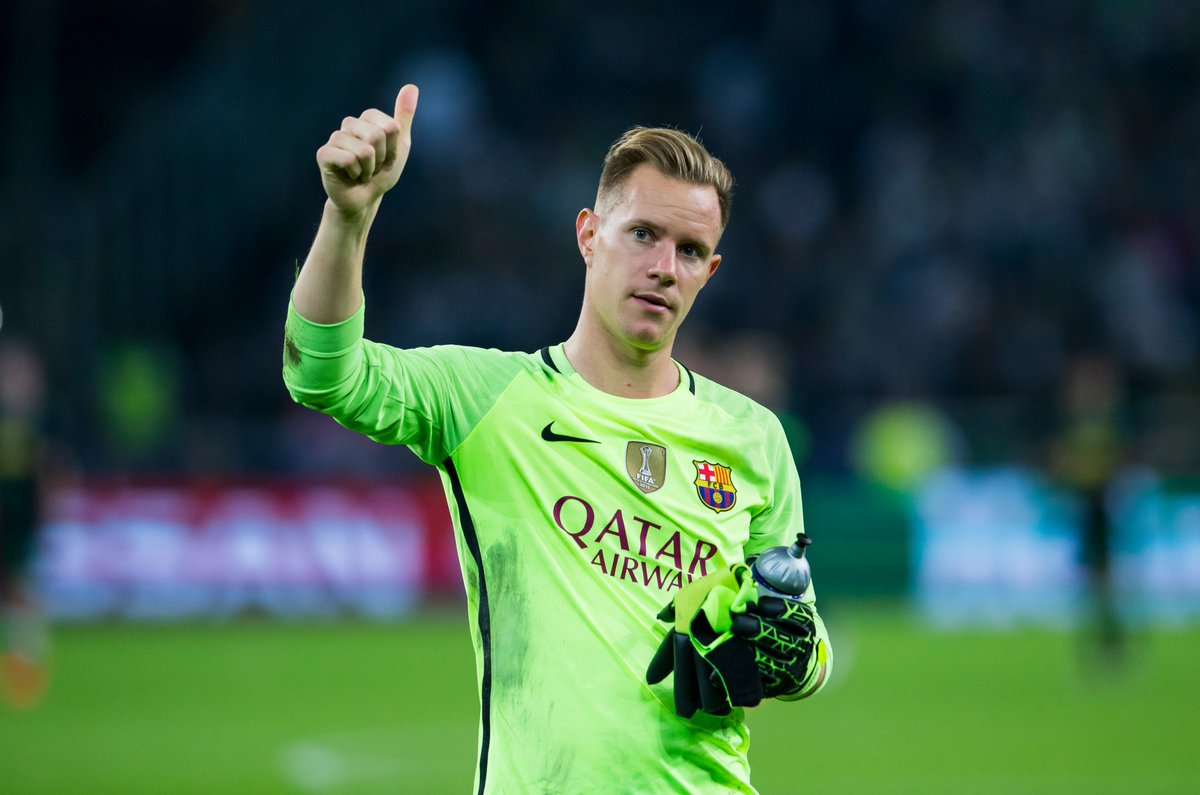 Ter Stegen został w Niemczech