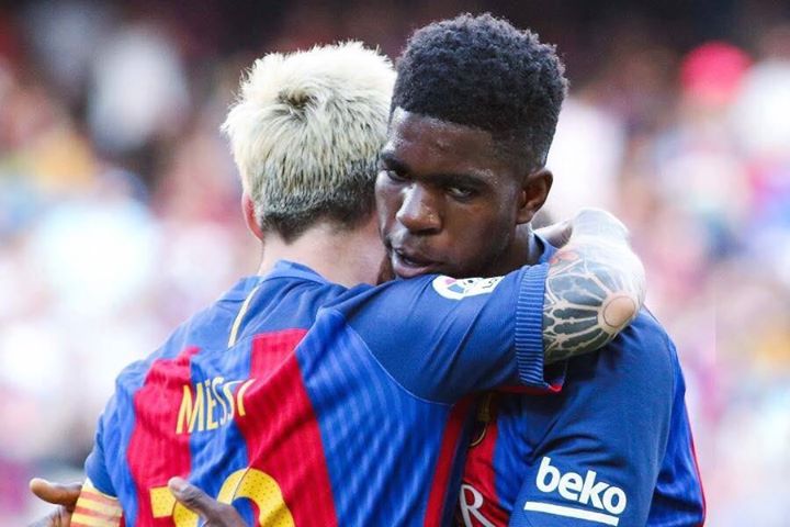 Messi i Umtiti trenują na murawie