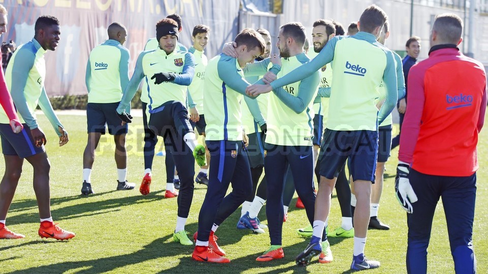 Trening bez Pique i Ardy