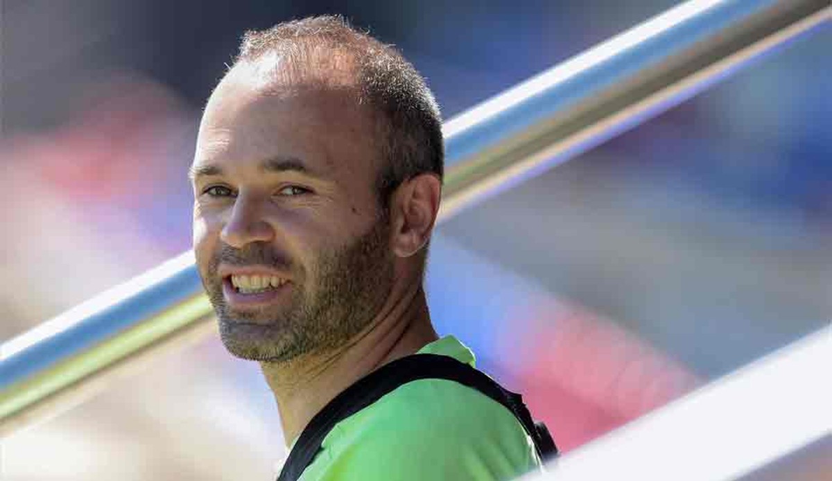 Iniesta z pozwoleniem na grę