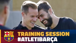 Ter Stegen i Pique wracaja do treningów