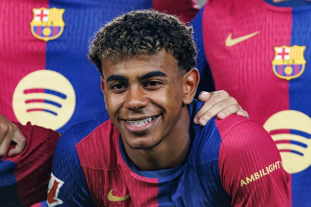 FC Barcelona Lamine Yamal 2