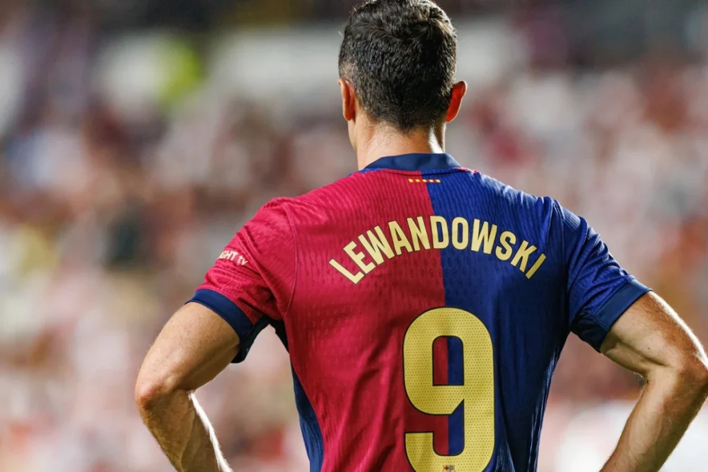 Oceny piłkarzy po spotkaniu Club Brugge – FC Barcelona (05.11.2025) Robert Lewandowski 3 | FC Barcelona 2024