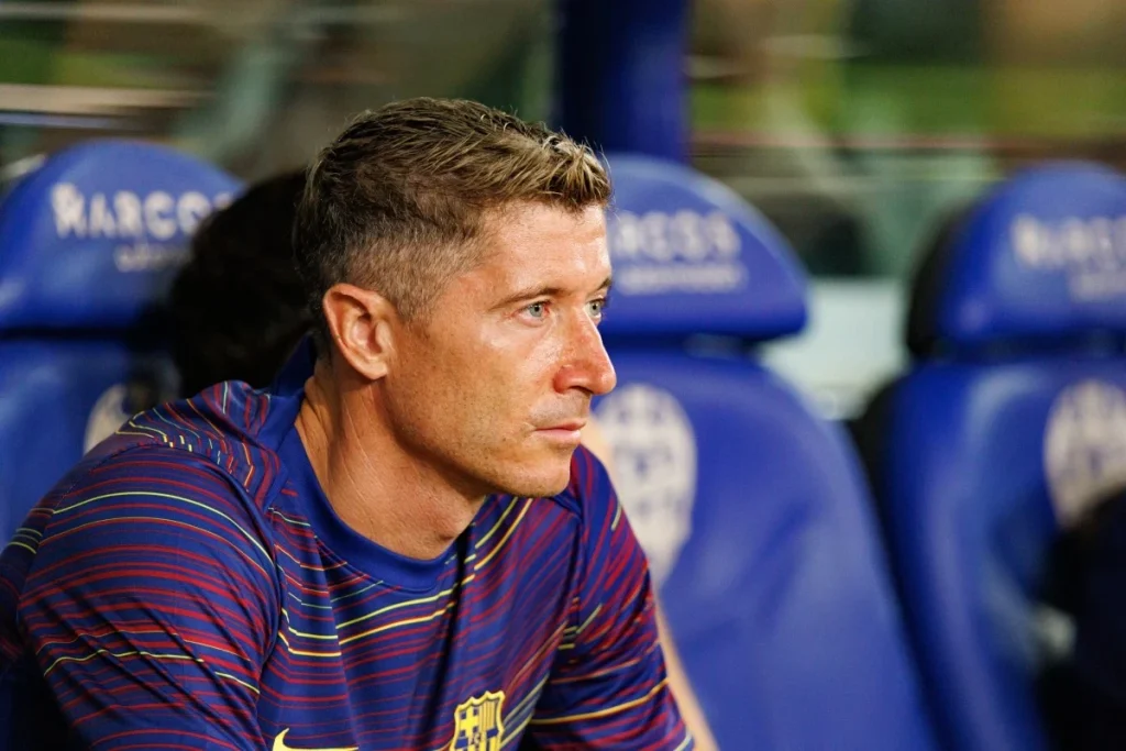 FC Barcelona - Robert Lewandowski 8