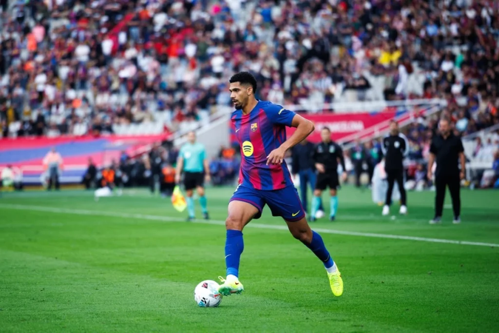 Statystyki z meczu FC Barcelona – Rayo Vallecano. Liczby i dane po meczu (22.03.2026) FC Barcelona - Ronald Araujo 1