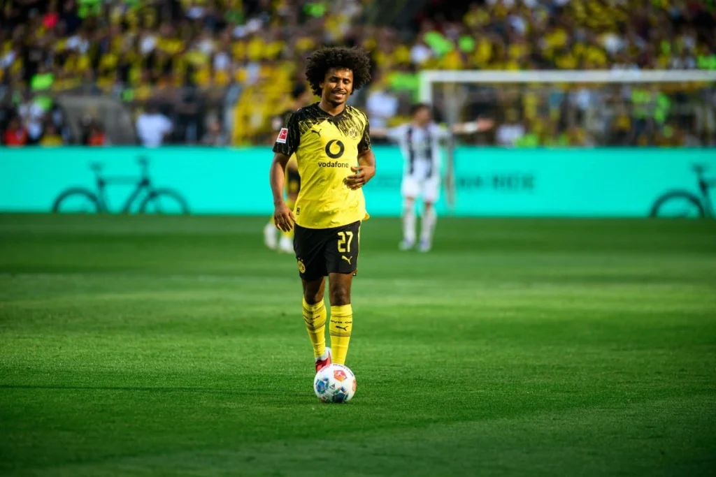 Karim Adeyemi w Barcelonie. Transfer z Borussii Dortmund za 22+7 mln euro Borussia Dortmund - Karim Adeyemi 1