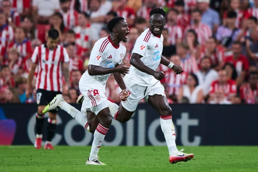 Oceny po meczu Sevilla FC – FC Barcelona. Sprawdź kto najlepiej zagrał! (19.09.2026) Sevilla FC - Lucien Agoume 1