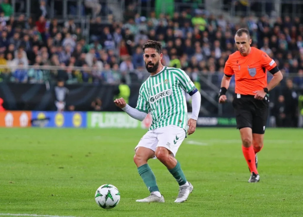 Real Betis – FC Barcelona liczby meczu. Strzały, posiadanie, sytuacje (17.10.2026) Betis - Isco 1